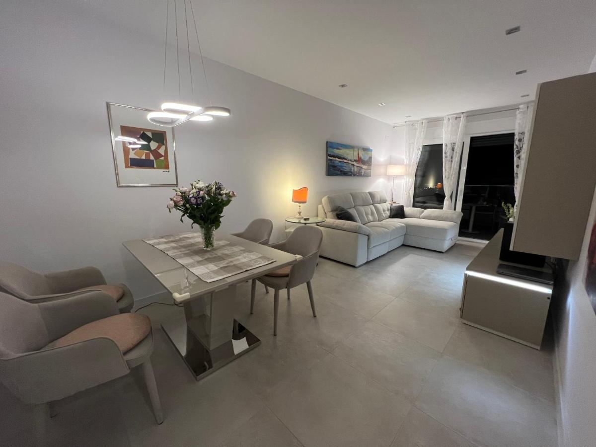 New Build Modern Ap 4 Min Walk To The Beach And Marbella Old Town 외부 사진